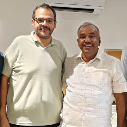 Honoured to meet Mr. Karadan Sulaiman — a moment of inspiration and valuable insights.